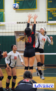 Junior Kayla Rabeau used a variety of tips and blasts to notch 22 kills on the day. (Photo by Richard La<div class='adsense adsense-bottom' style='float:right;margin:12px'><figcaption id=