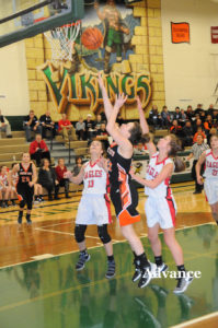 Two baskets in the first quarter by Maddy Hincka provided a spark for the Hurons in the regional championship game. (Photo by Richard Lamb)